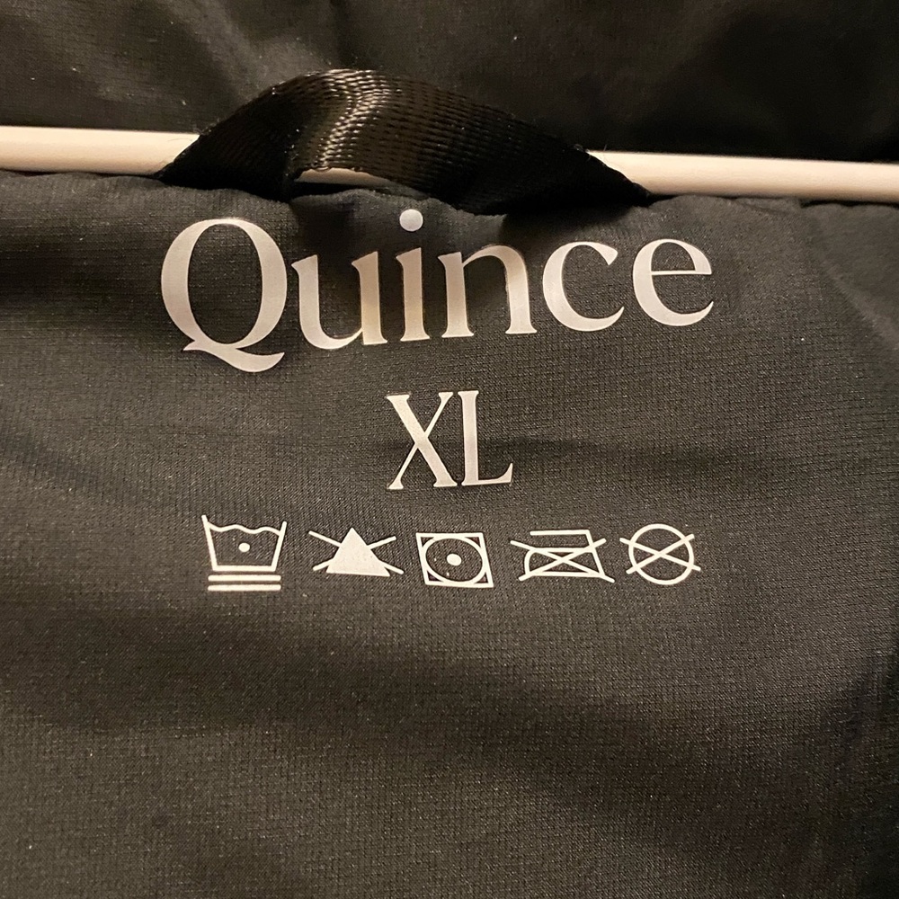 Like New Quince Responsible Down Puffer Women’s XL - Picture 9 of 12